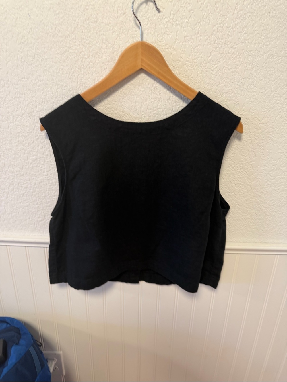 a new day Black Sleeveless Crop Top